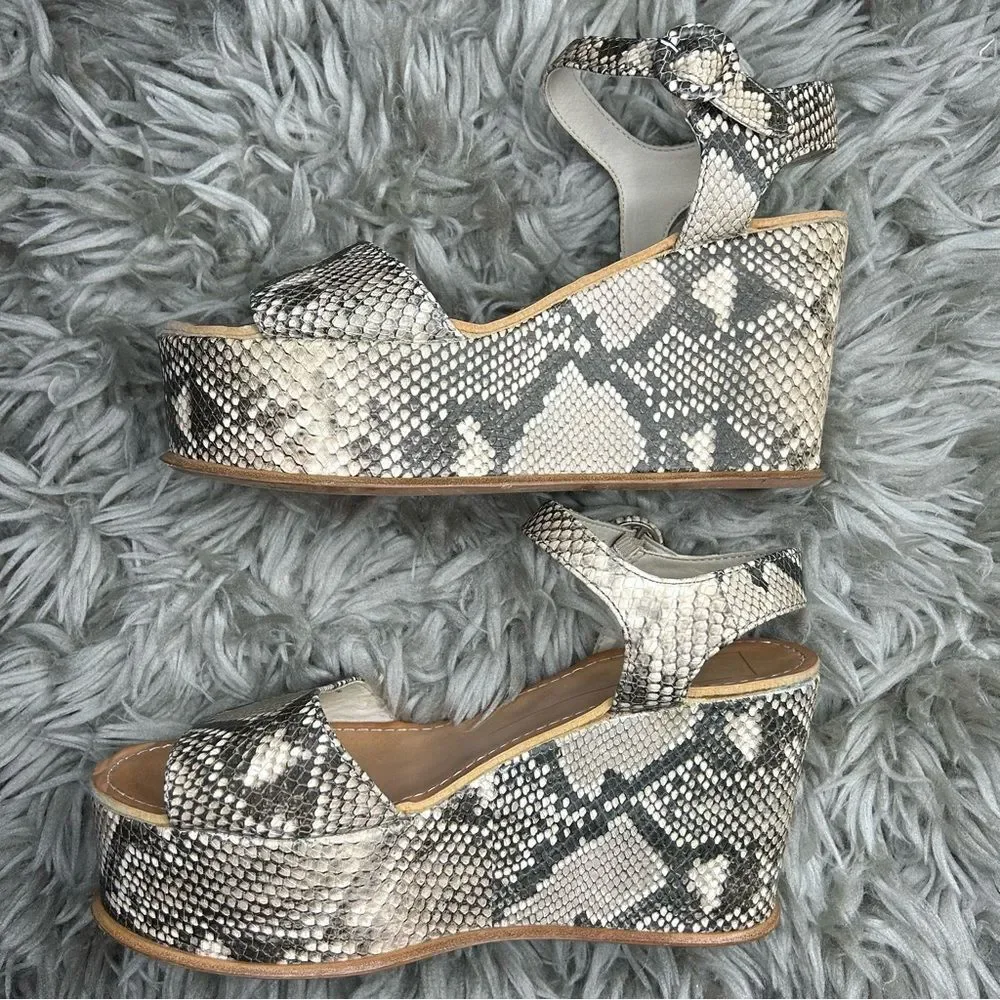 Dolce Vita snake print platform wedge sandals women’s shoe size 9